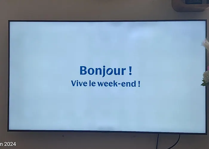Appartement Cosy En Plein Centre Historique De Frejus